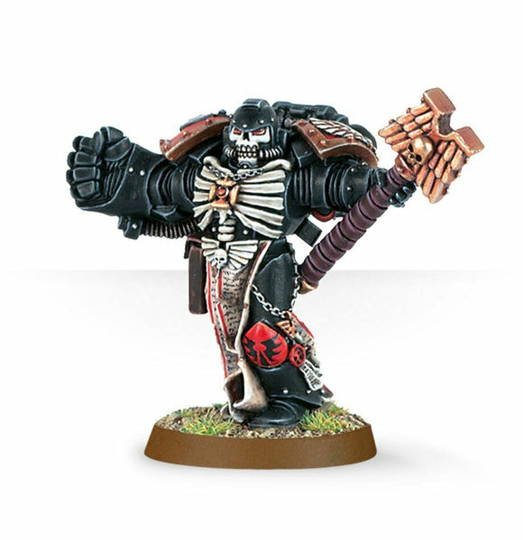 Warhammer 40k: Space Marines Chaplain with Crozius & Power Fist